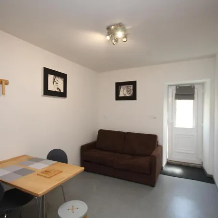 Ideal Au Mont-dore: Hyper Centre, Garage Prive, Pour 3 Personnes - Fr-1-608-145 * Le Mont-Dore